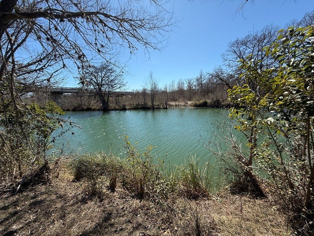 0.28 acres in Kerr County - photo 12