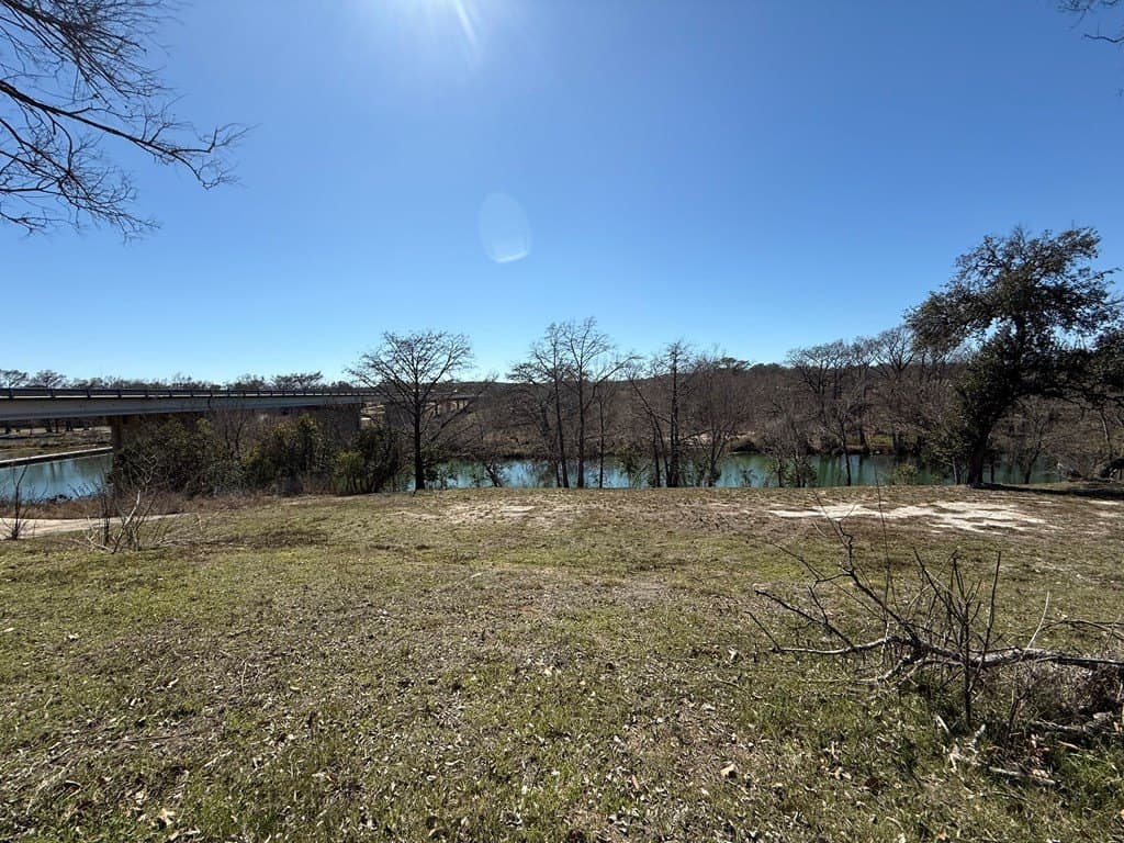 0.28 acres in Kerr County gallery image 3