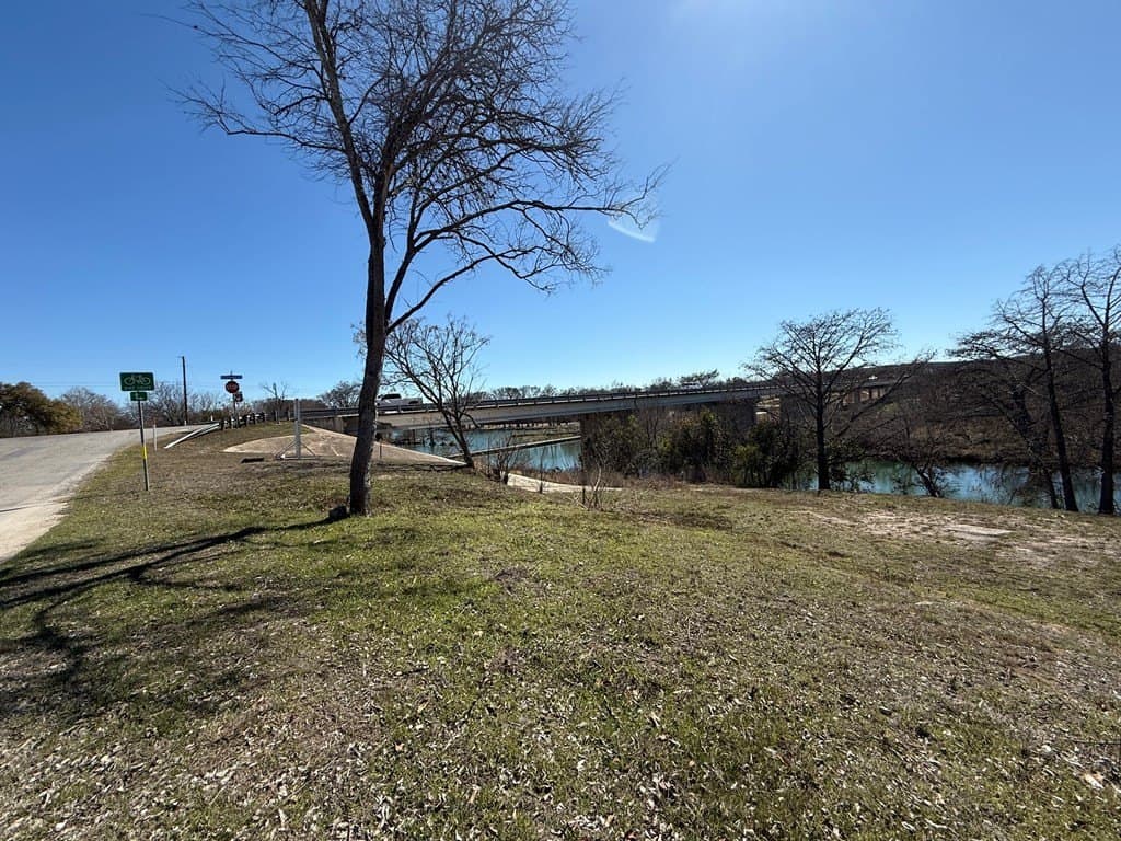 0.28 acres in Kerr County gallery image 2