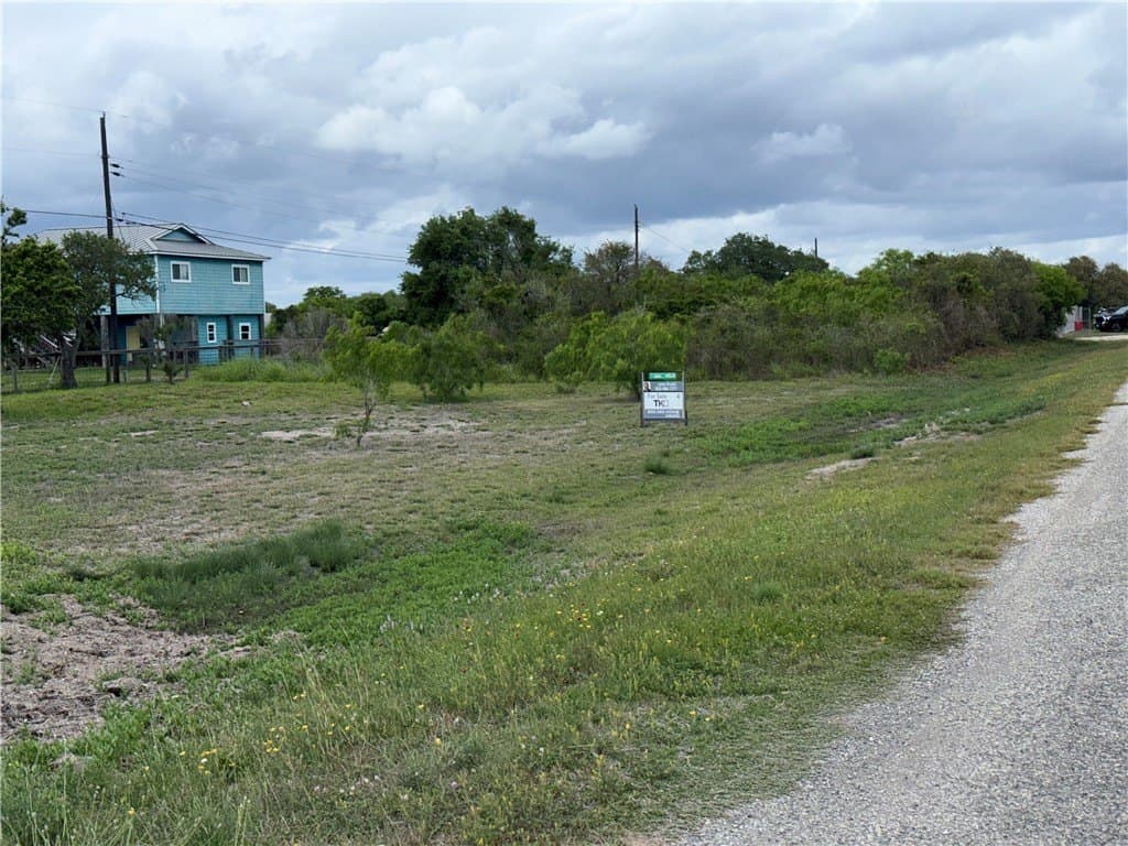 0.33 acres in Aransas County gallery image 4