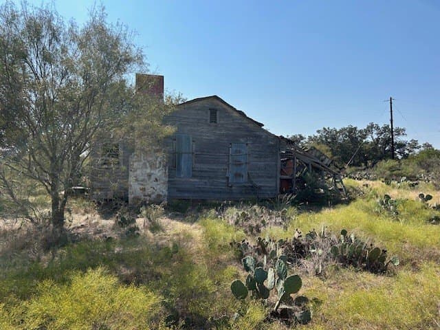 300 acres in San Saba County - photo 27