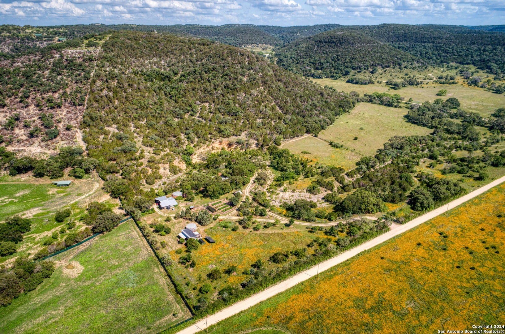30 acres in Bandera County gallery image 4