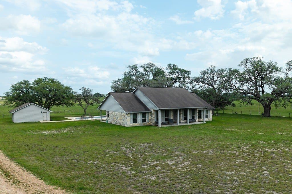 81.44 acres in Lavaca County - photo 2