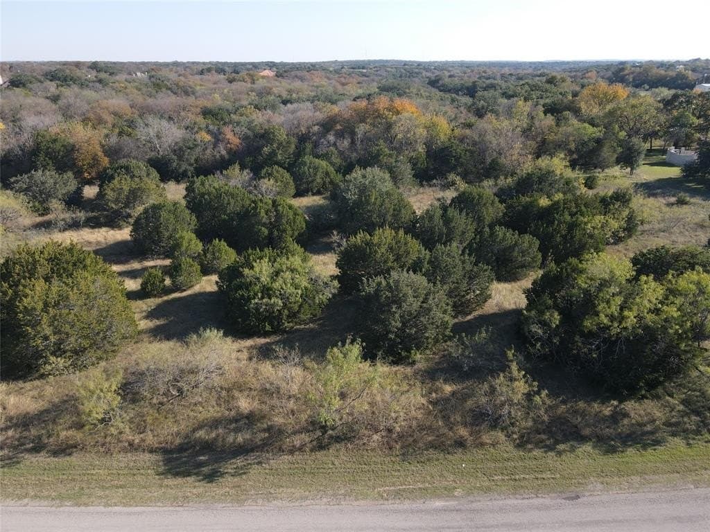 1.03 acres in Hill County gallery image 3