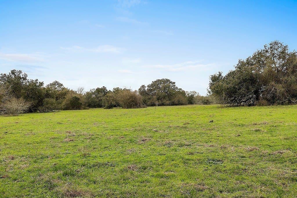 17 acres in Colorado County featured view