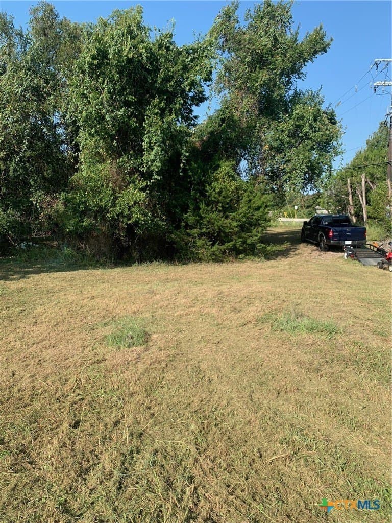 0.74 acres in Bell County - photo 2