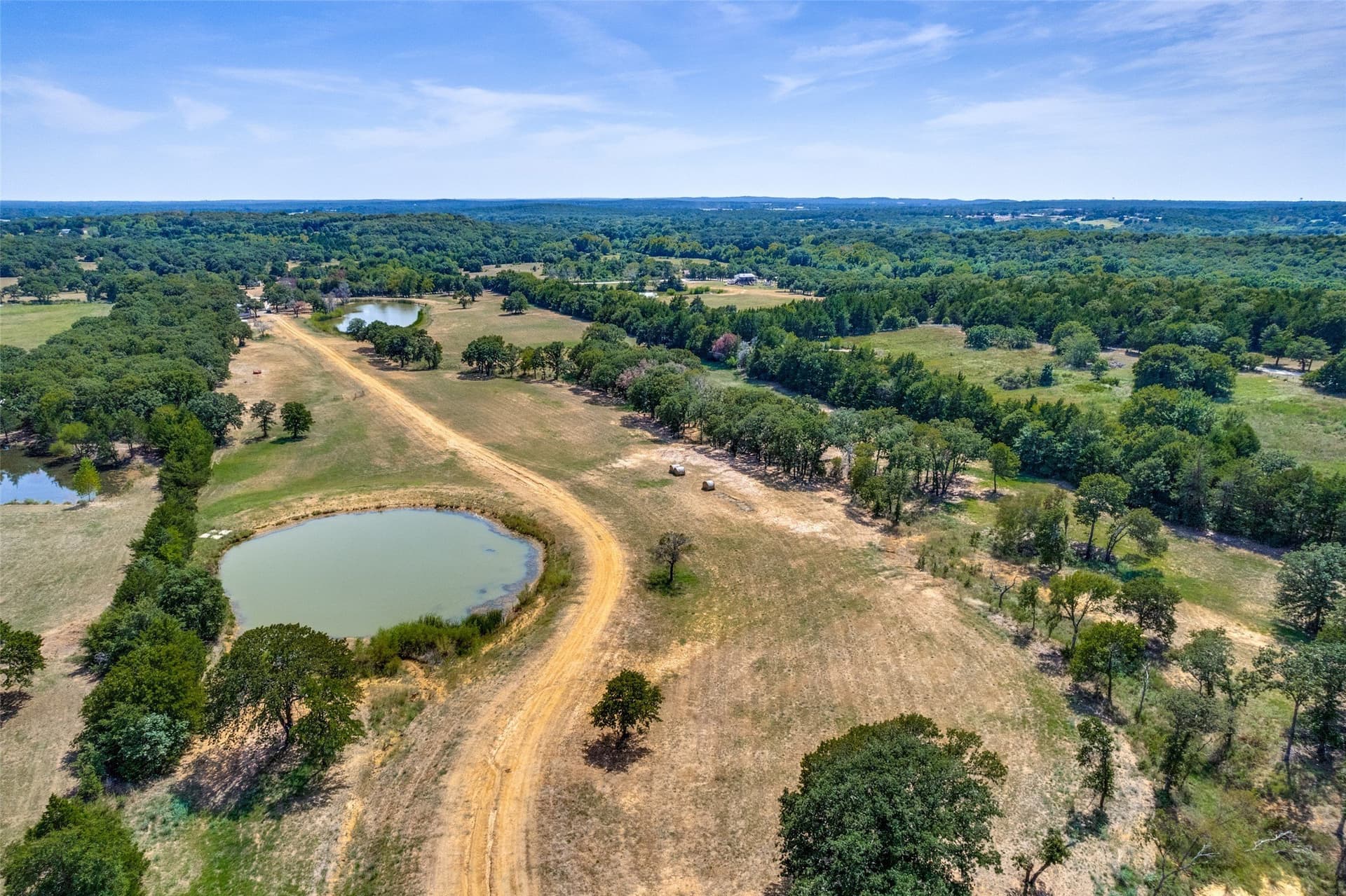44.99 acres in Cooke County - photo 2