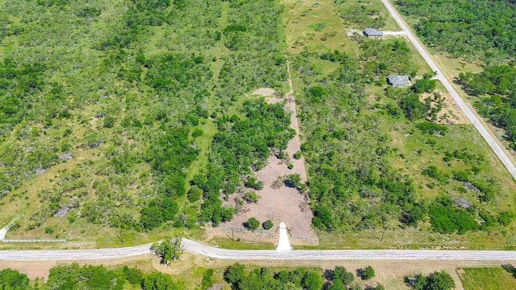 4.32 acres in Navarro County gallery image 3