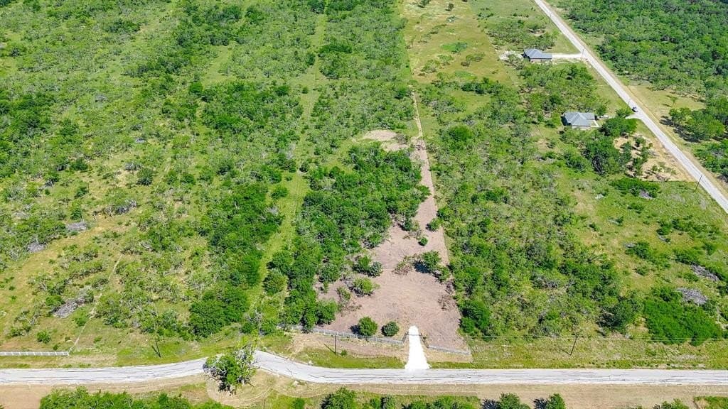 4.32 acres in Navarro County gallery image 2
