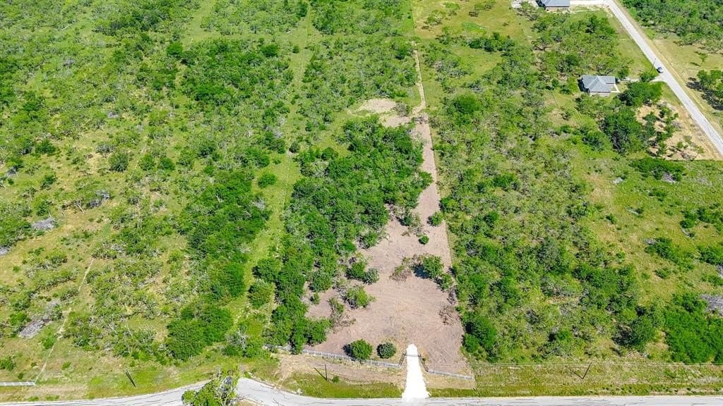 4.32 acres in Navarro County gallery image 4