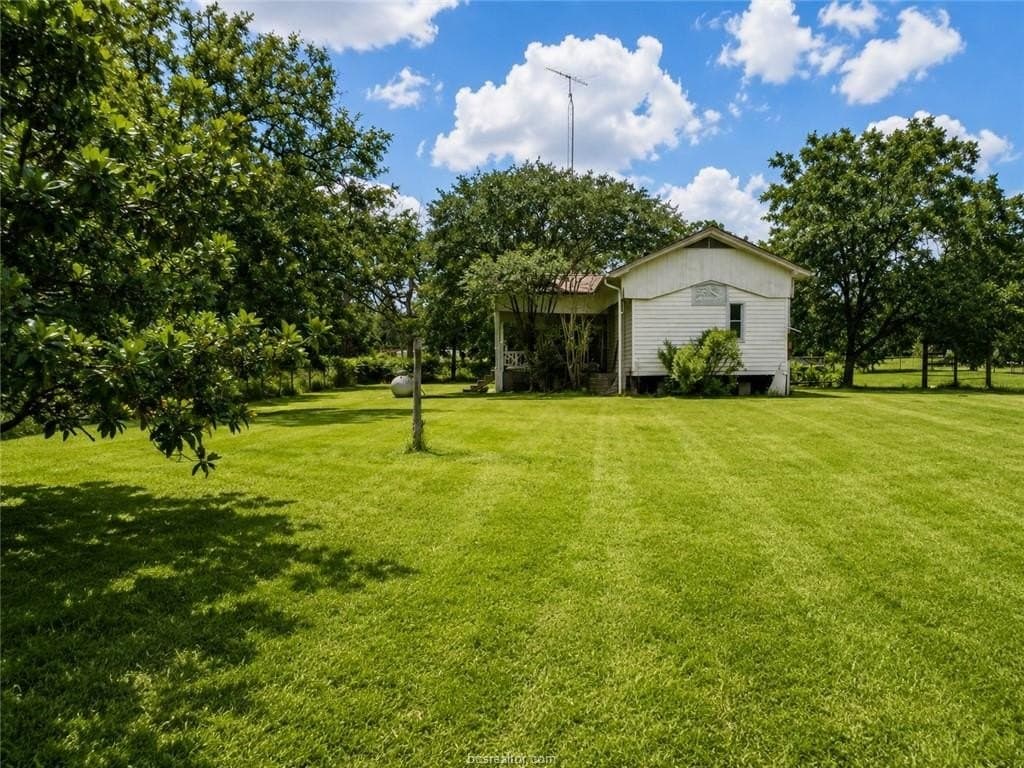 0.65 acres in Burleson County featured view