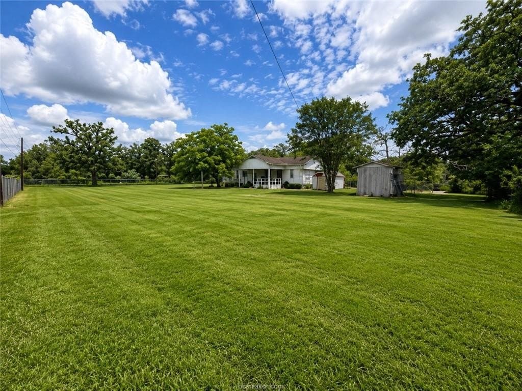 0.65 acres in Burleson County gallery image 2