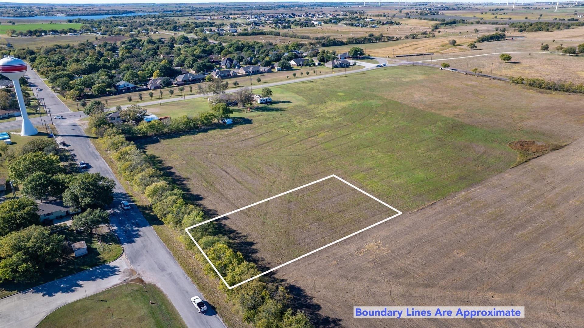 0.5 acres in Cooke County - photo 4