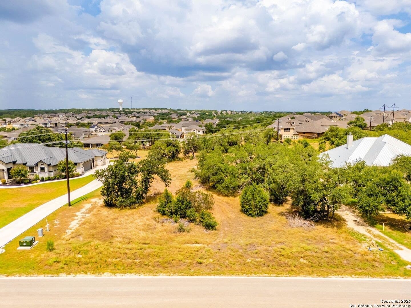1.05 acres in Comal County - photo 10