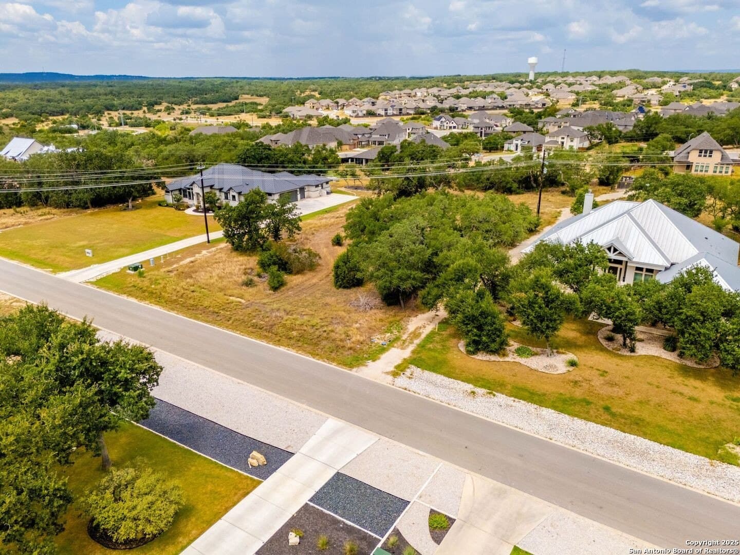 1.05 acres in Comal County - photo 8