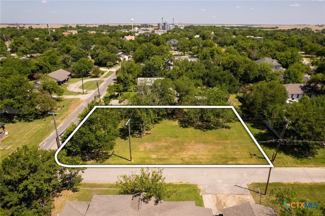 0.32 acres in Williamson County - photo 6