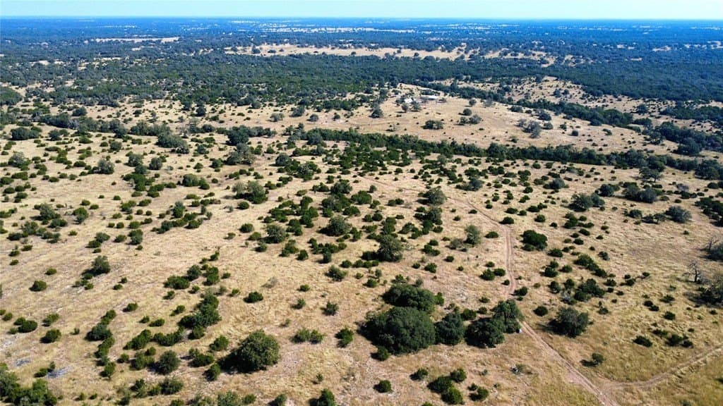 476 acres in Bandera County gallery image 4