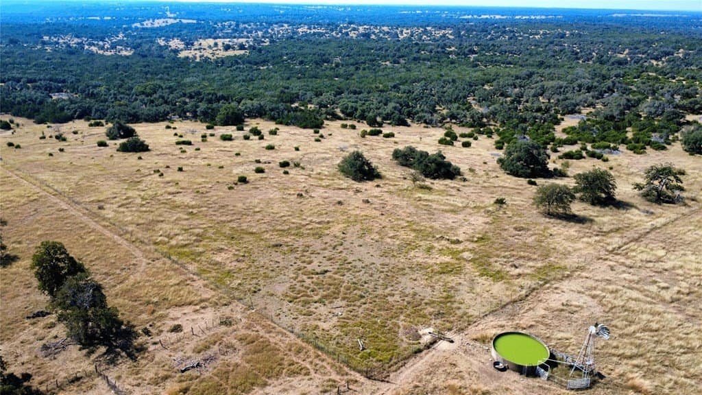 476 acres in Bandera County gallery image 3