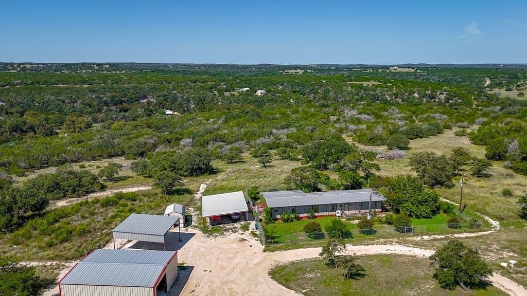 16.35 acres in Kerr County gallery image 2