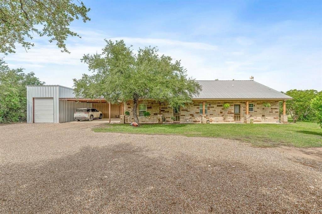 37.13 acres in Bosque County