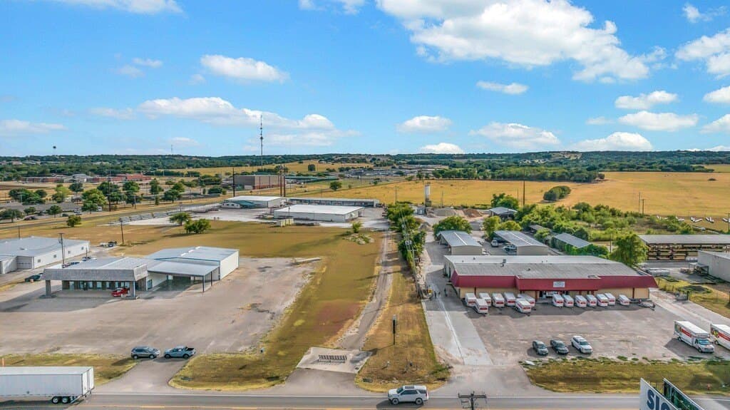 0.87 acres in Bosque County - photo 3