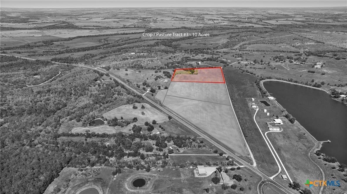 10.81 acres in Milam County gallery image 2