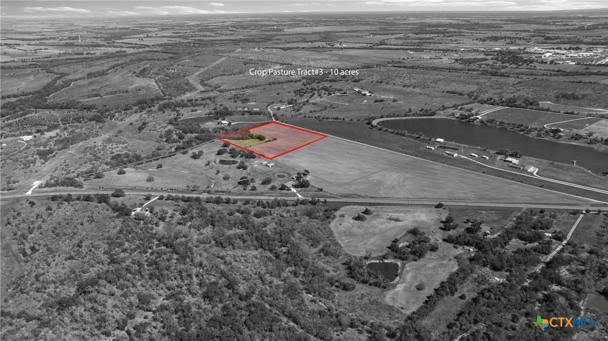 10.81 acres in Milam County