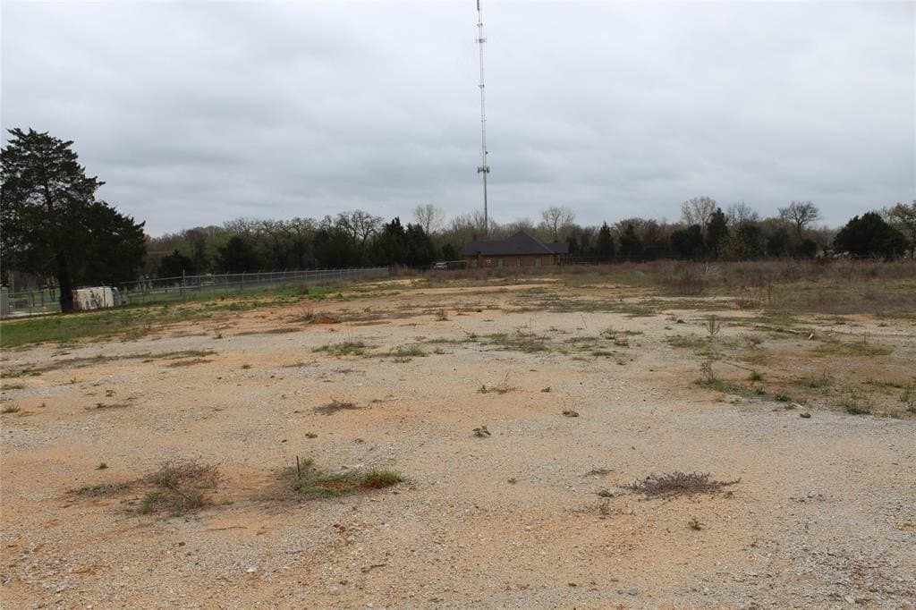 3.33 acres in Dallas County gallery image 2