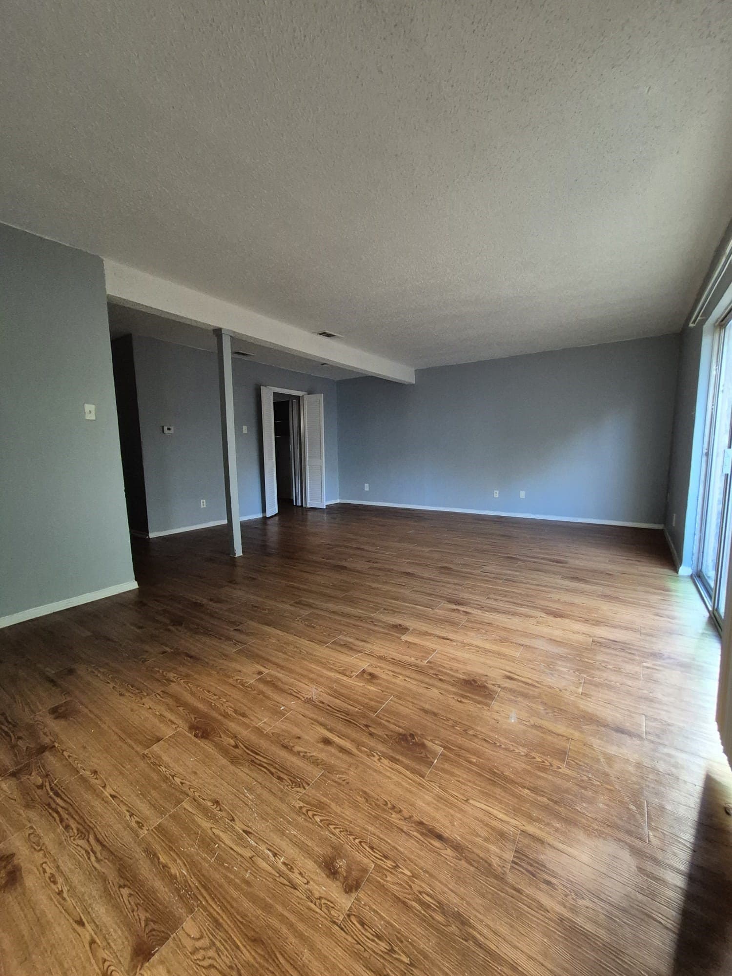 10.2 acres in Dallas County gallery image 3