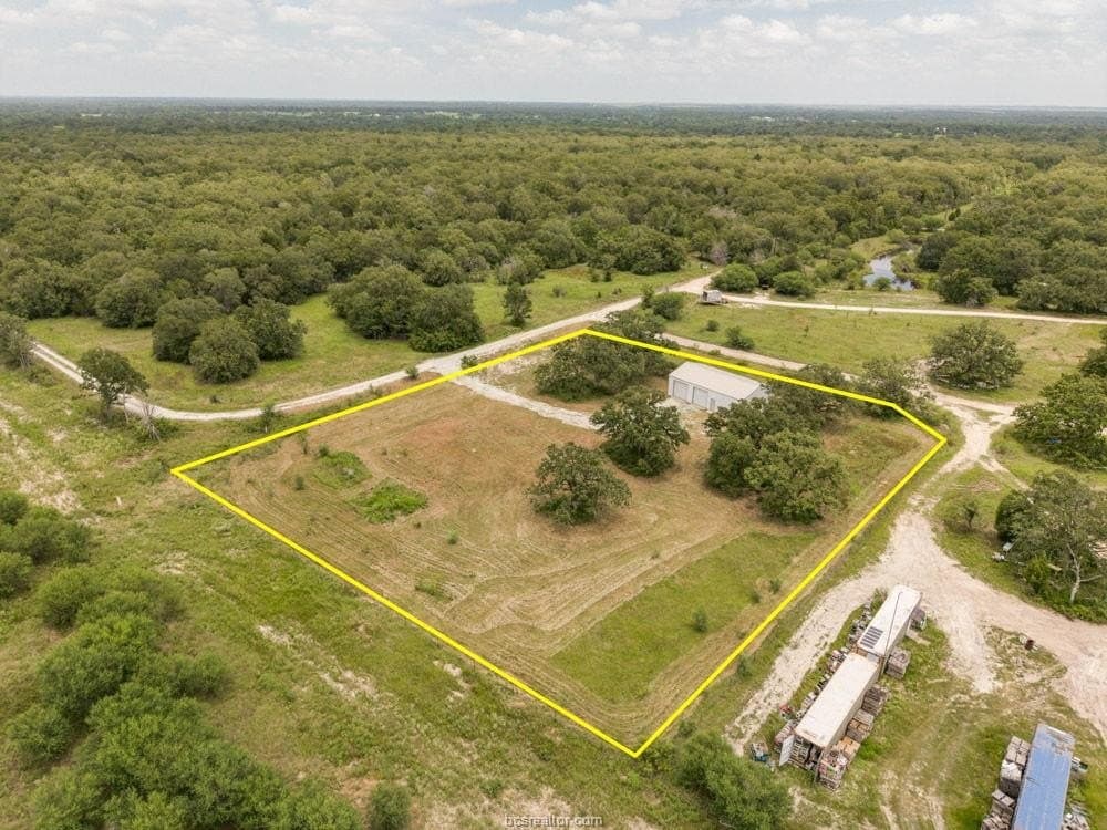 1.84 acres in Brazos County gallery image 4