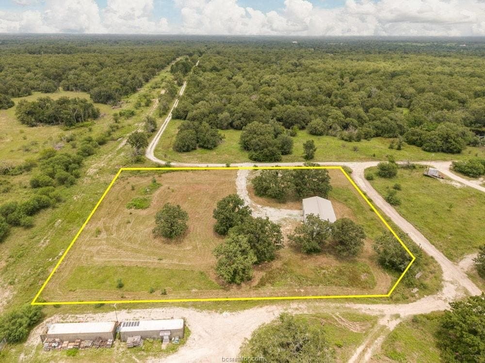 1.84 acres in Brazos County gallery image 3