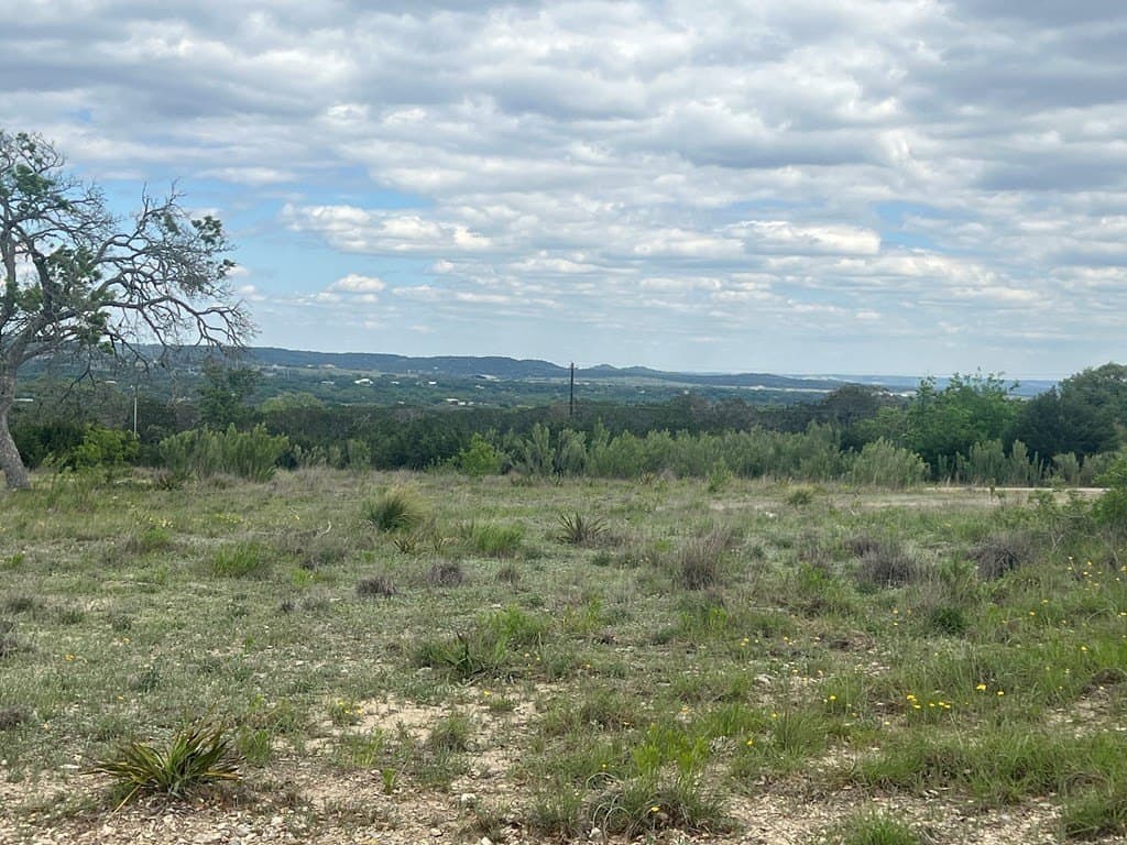 6.9 acres in Kerr County - photo 8