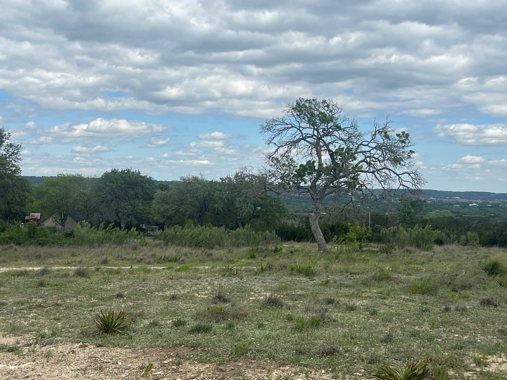 6.9 acres in Kerr County - photo 7