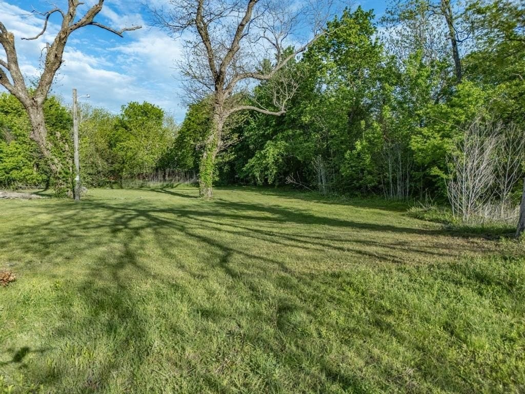 0.32 acres in Ellis County featured view