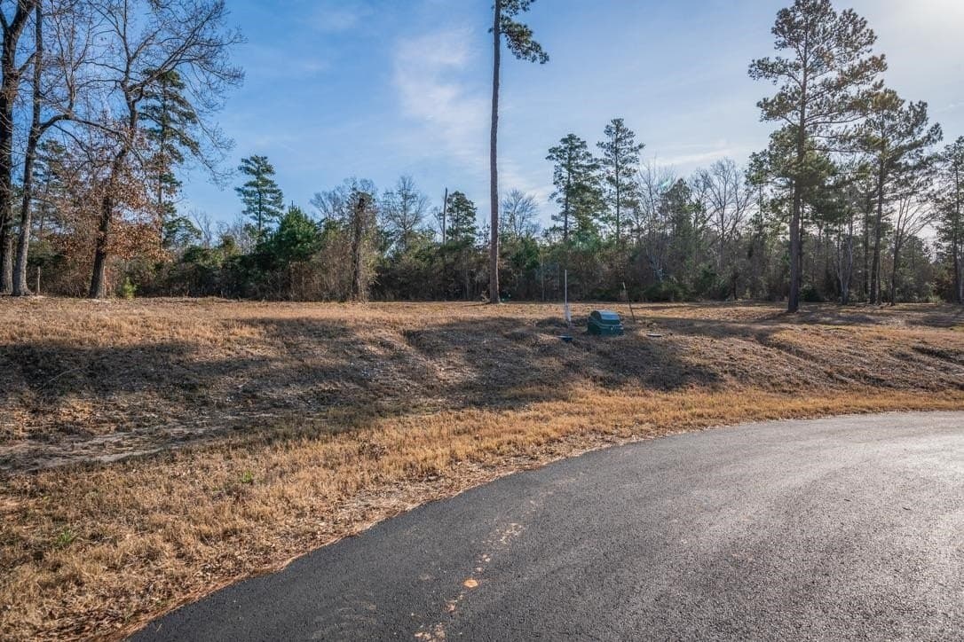 1.06 acres in Harrison County gallery image 3