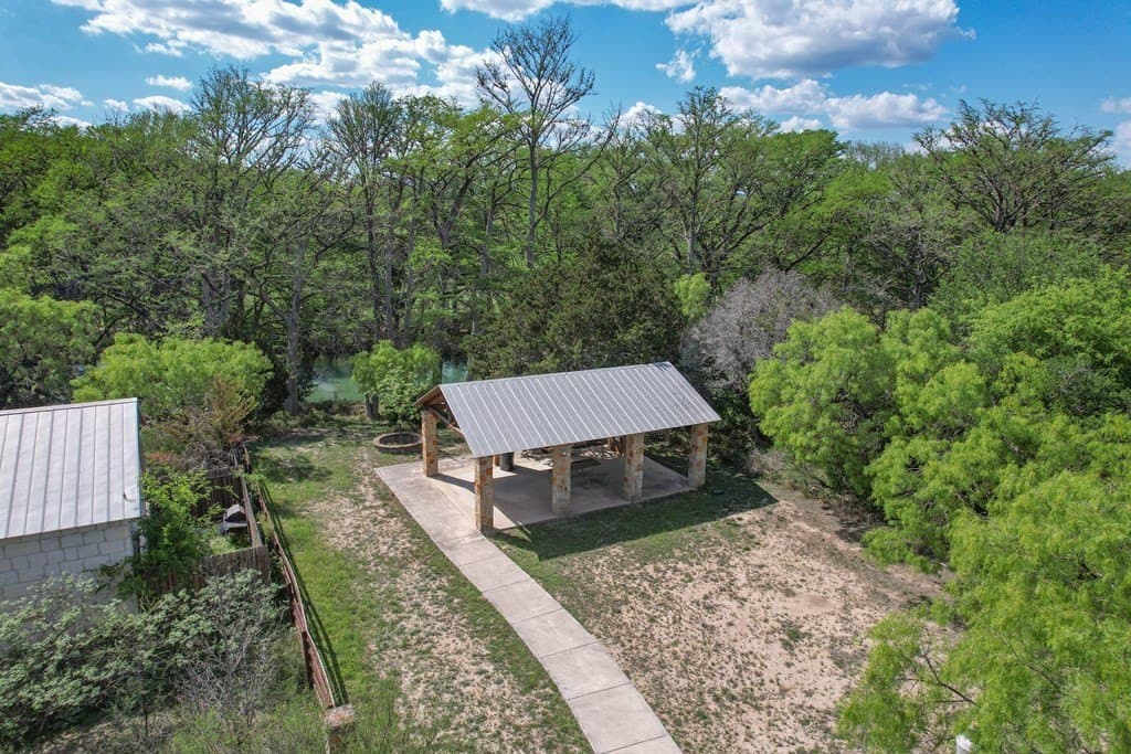 5.01 acres in Real County - photo 40