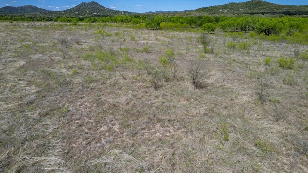 5.01 acres in Real County - photo 19