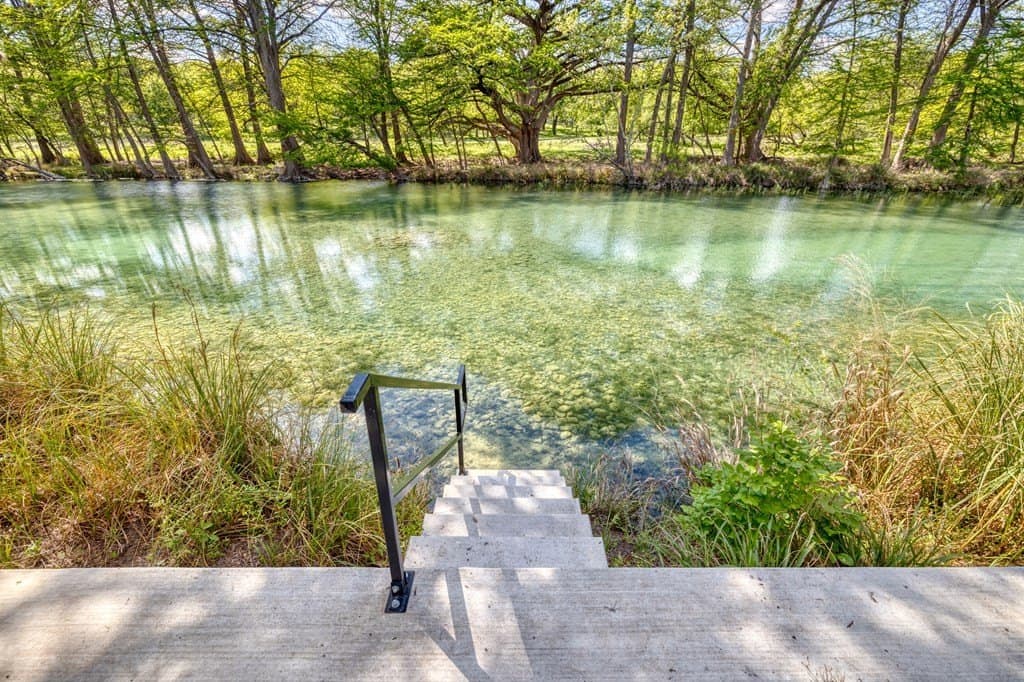 5.01 acres in Real County - photo 8
