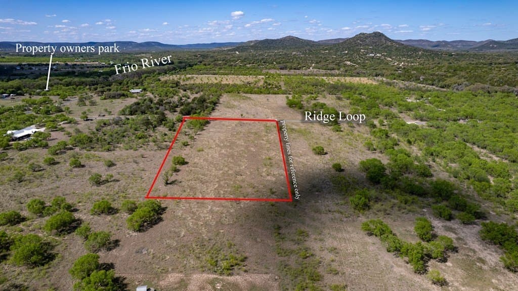 5.01 acres in Real County - photo 16