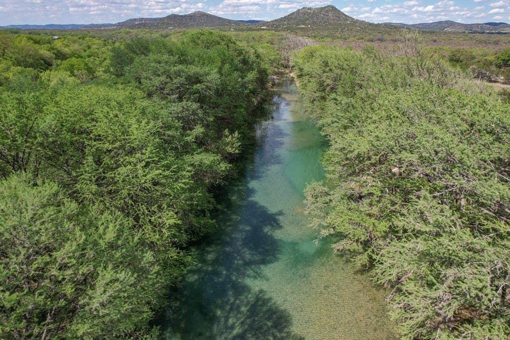 5.01 acres in Real County - photo 35