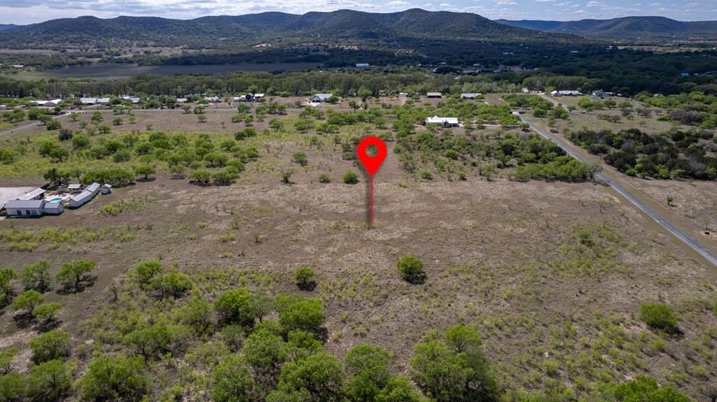 5.01 acres in Real County - photo 13