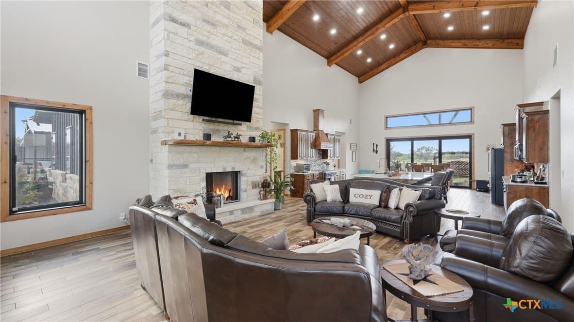 18 acres in Bexar County - photo 4