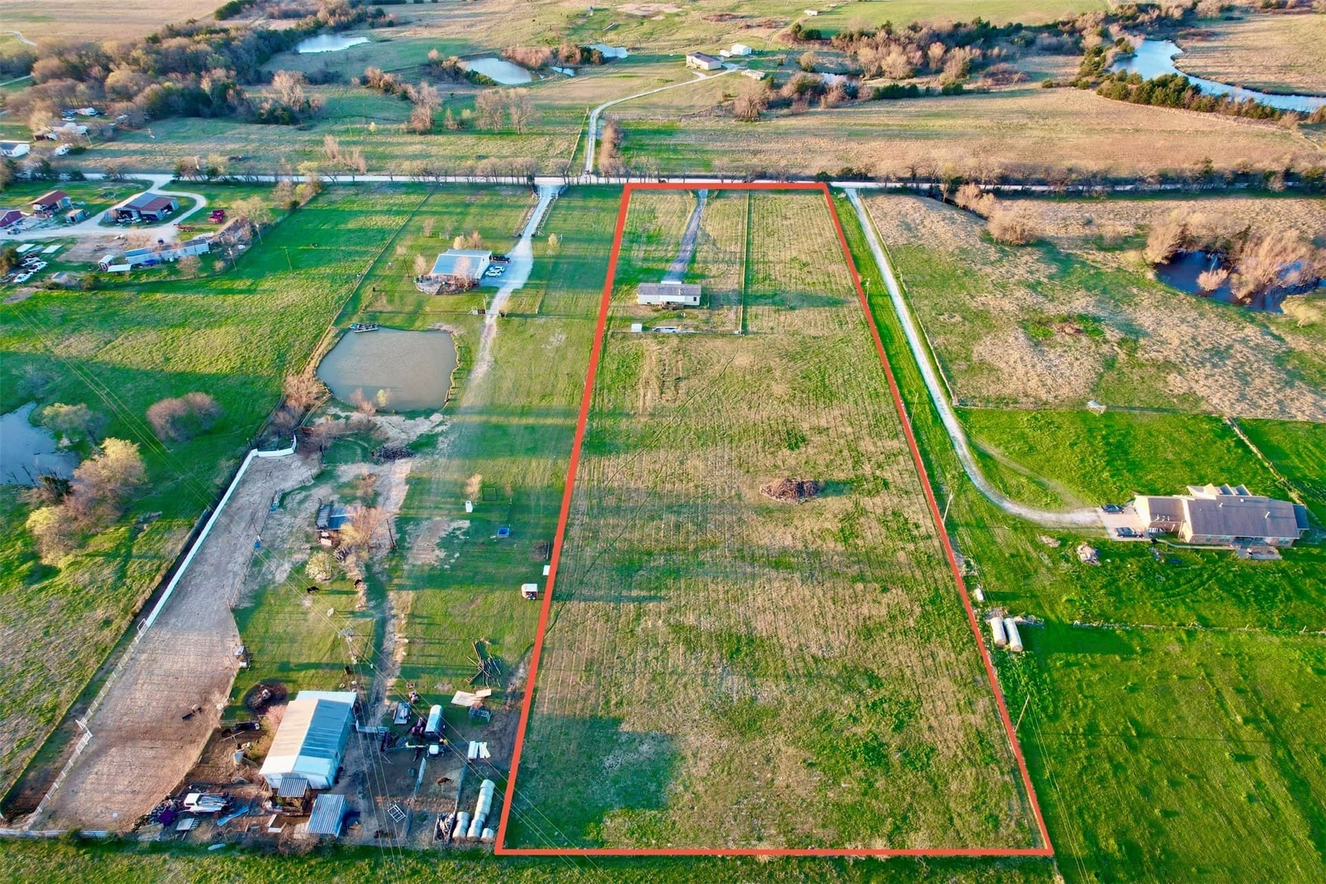 4.93 acres in Cooke County