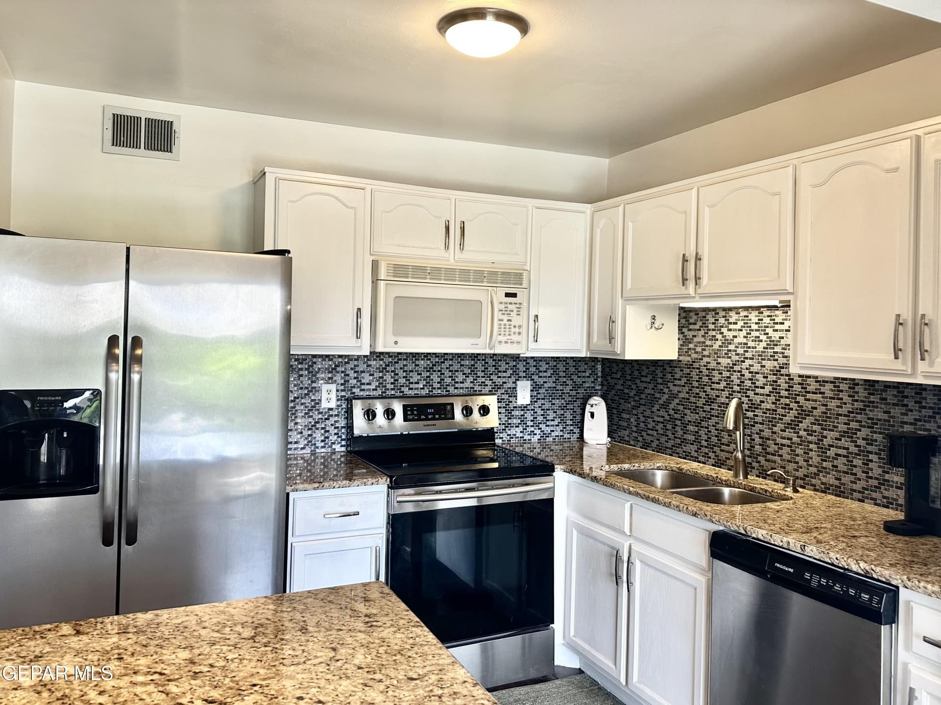 16.73 acres in El Paso County gallery image 3