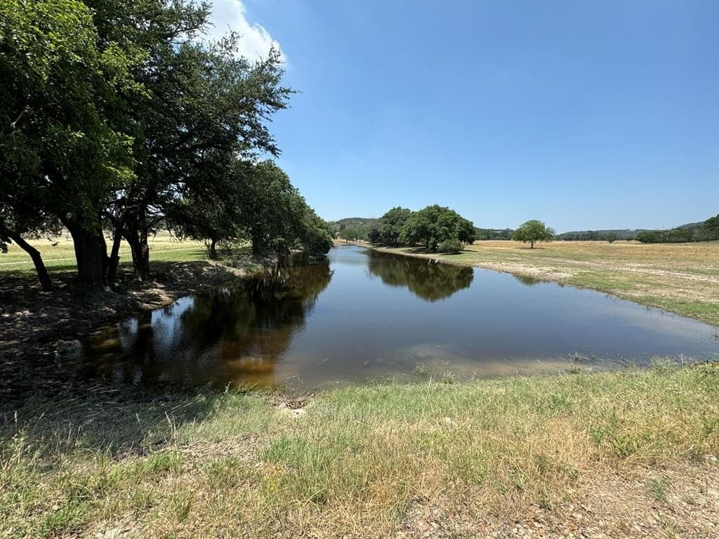 138 acres in Kerr County