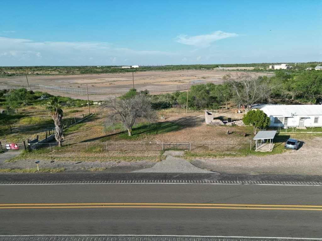 0.16 acres in Maverick County - photo 7