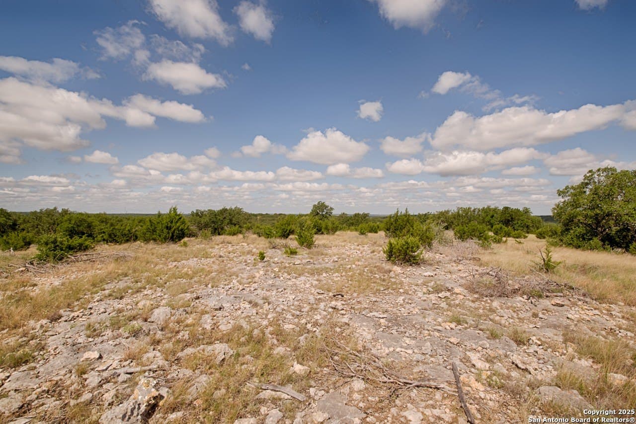 19.19 acres in Kimble County gallery image 2