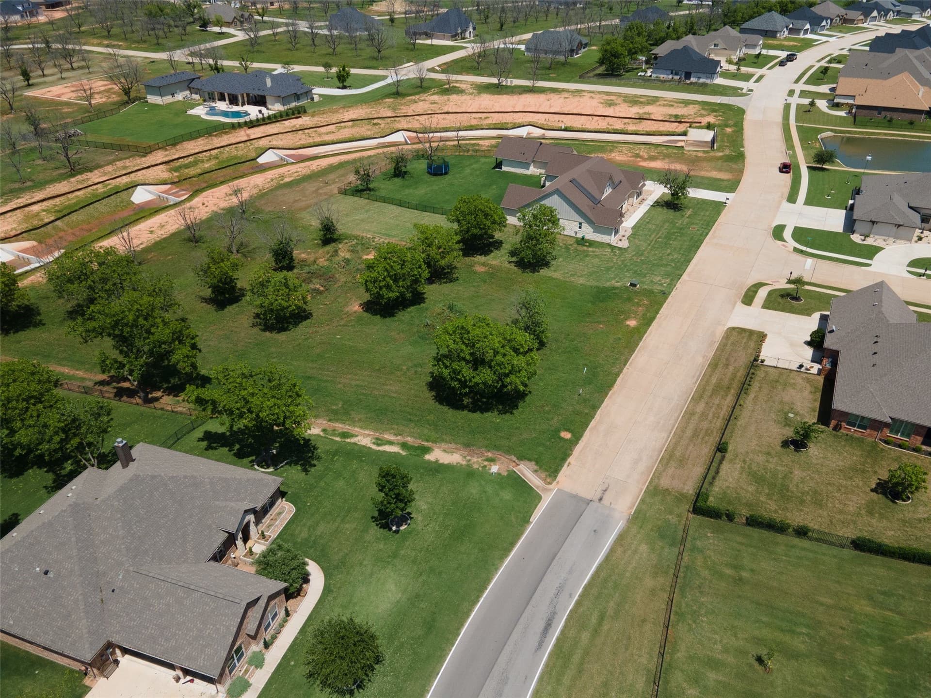 0.94 acres in Hood County featured view