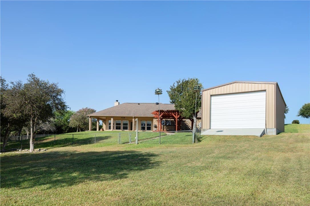 53,579 acres in Jim Wells County - photo 45