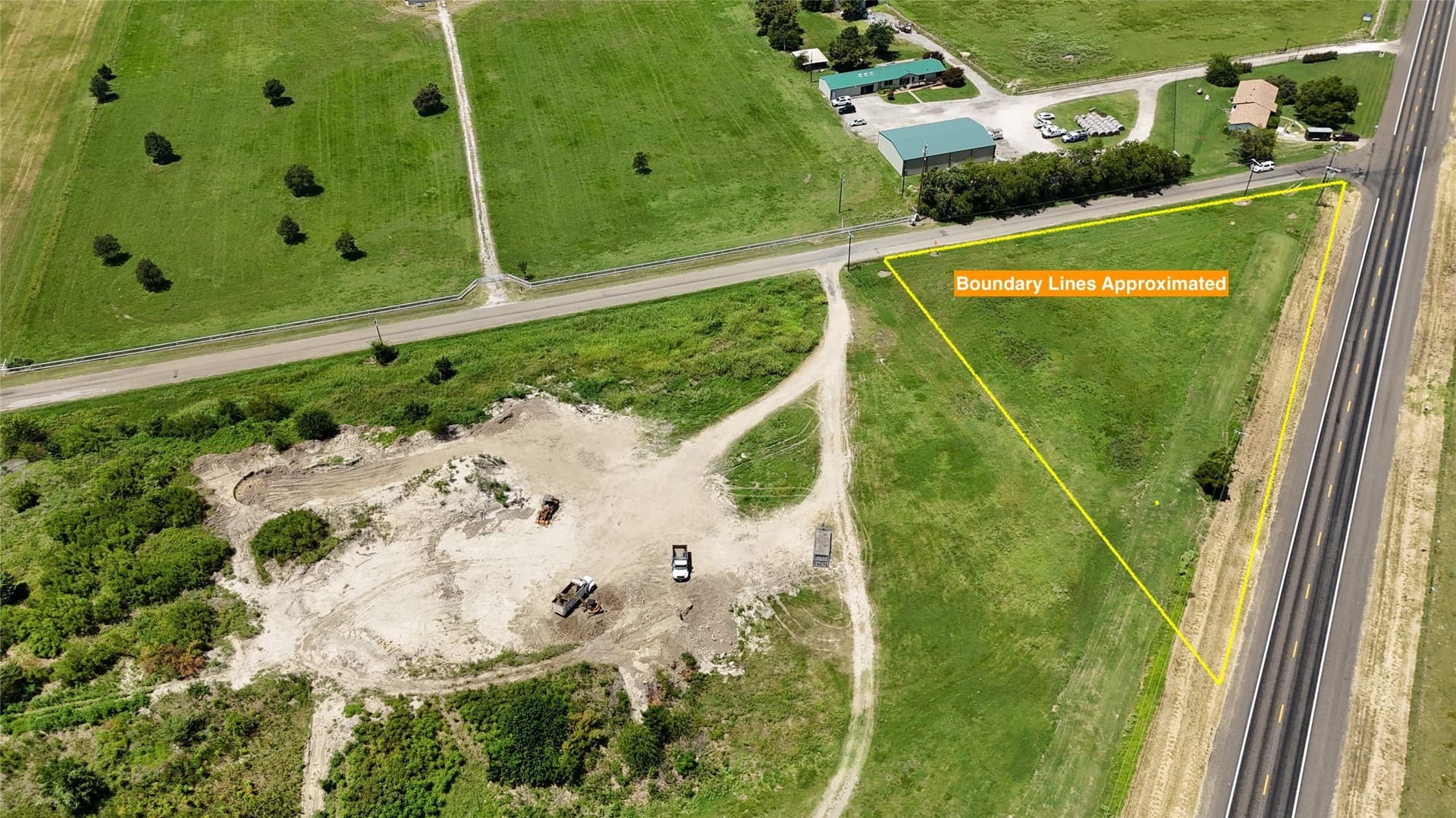 1.37 acres in Navarro County gallery image 4